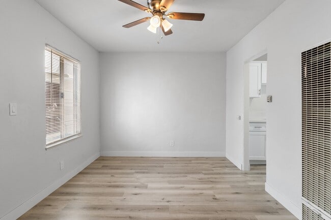 Photo - 2652-2728 E 15th Street