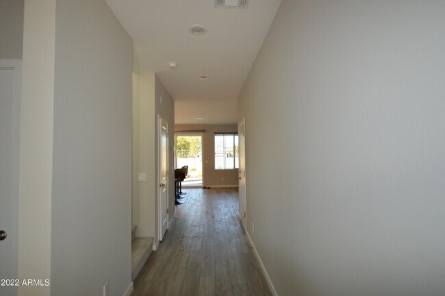 Photo - 1326 W Coyote Dr