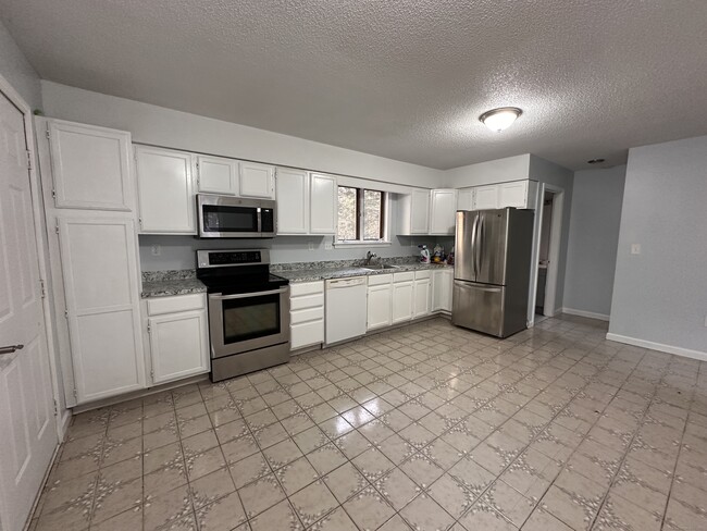 Photo - 259 Westchester Rd Unit A