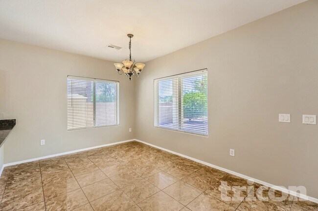 Photo - 924 S 240th Dr
