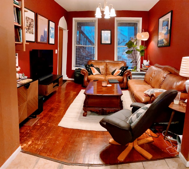 Building Photo - 2906 S Wells St