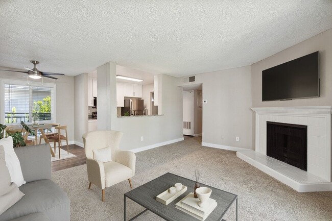 Photo - Fountains at Point West