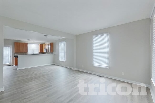 Photo - 3301 N Mester St