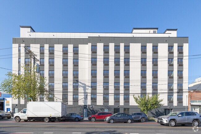 Photo - 1039 E Gun Hill Rd