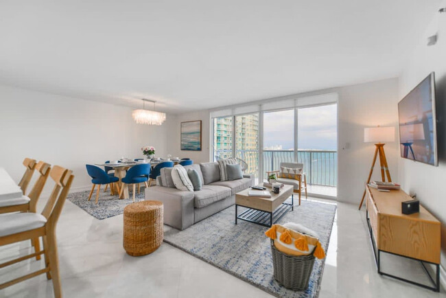 Photo - 1200 Brickell Bay Dr Apartment Unit FL29-ID1022208P