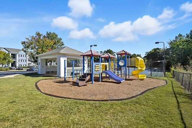 The Glen at Alexander Apartments
