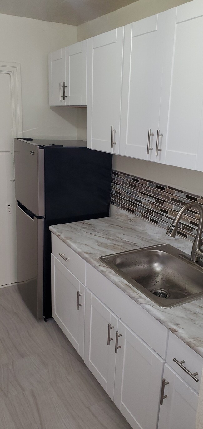 Unit 305 - Seeley Apartments