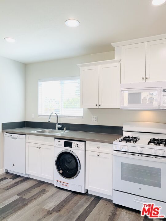 Photo - 1163 N Raymond Ave Unidad 6