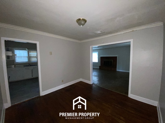 Photo - 1716 Warner Ave