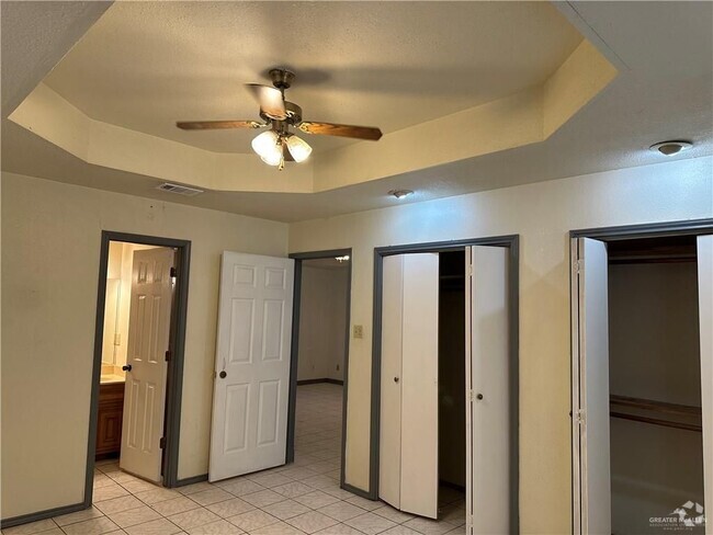 Building Photo - 4705 Savannah Dr Rental