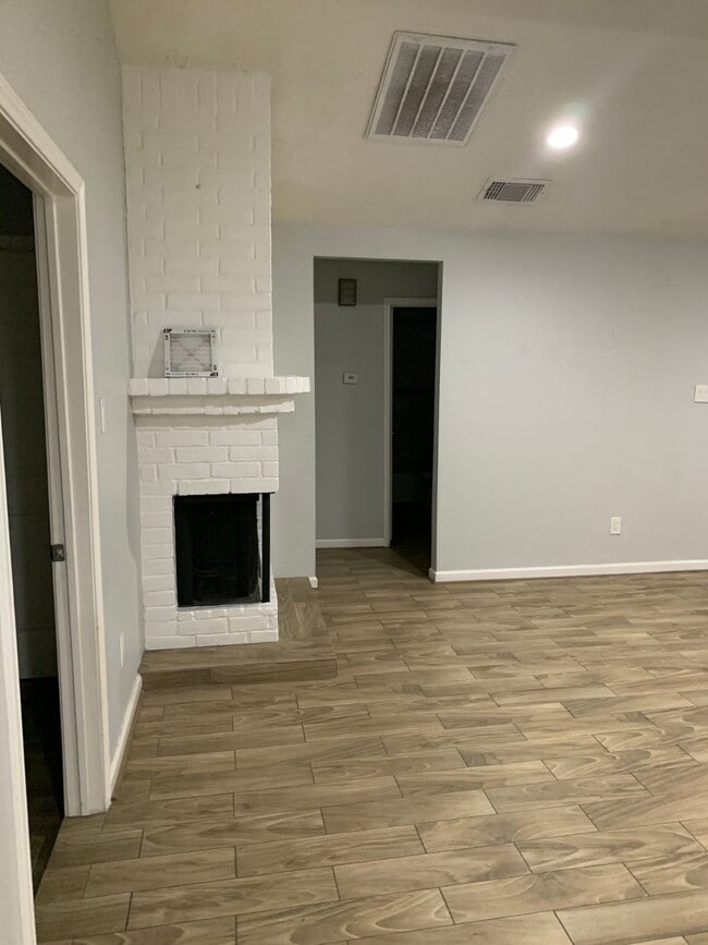 Photo - 3610 Mattingham Dr Casa