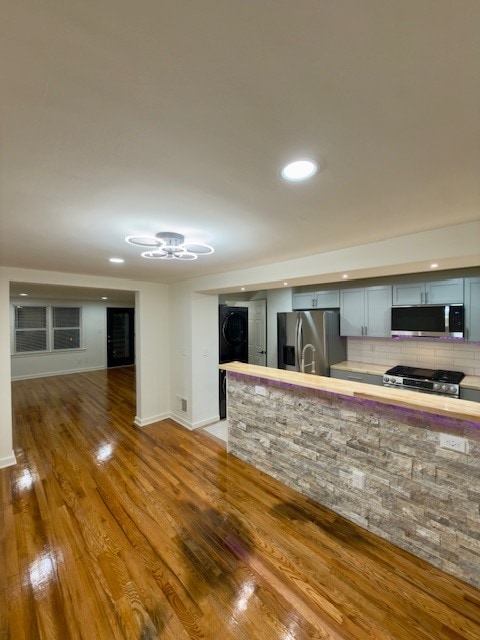 Photo - 352 S 25th St