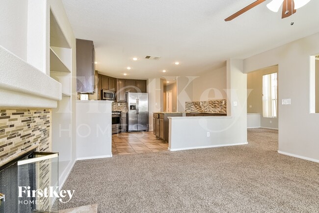 Photo - 6046 Evening View St