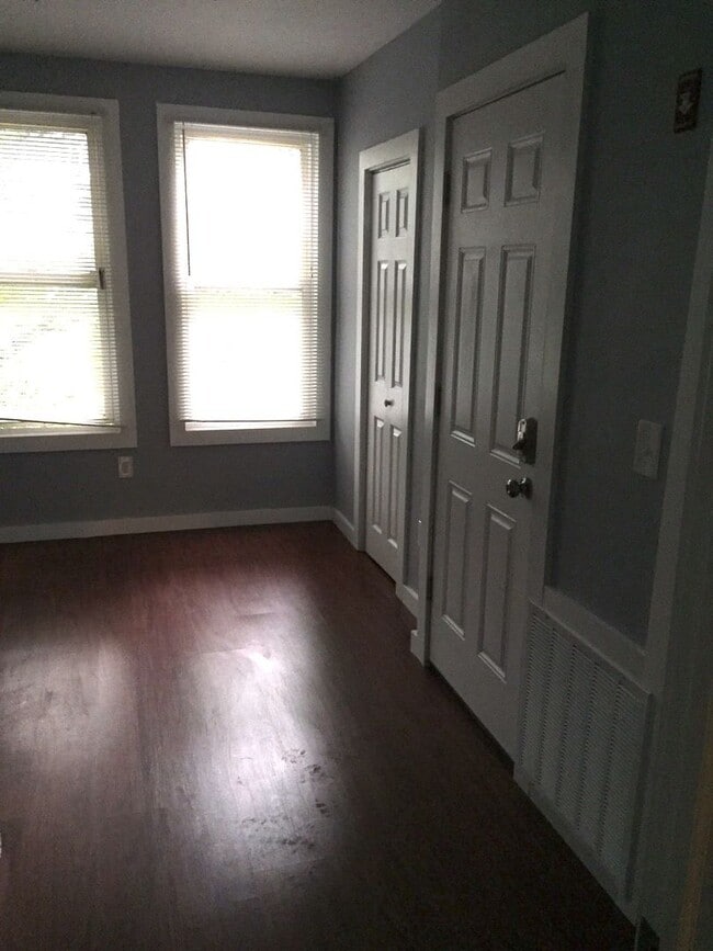 Photo - 76 Warren Pl Unit 3rd Fl