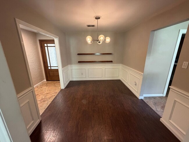 Photo - 2132 Turf Club Dr
