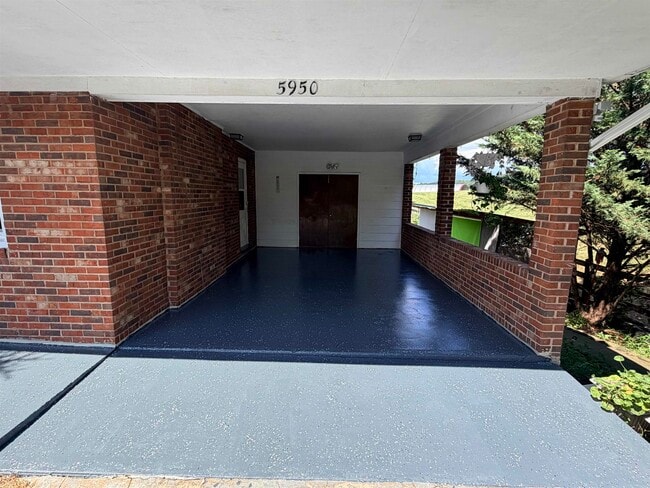 Photo - 5950 Rawley Pike