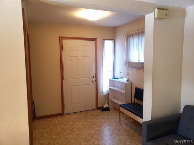 Photo - 91 Springville Ave