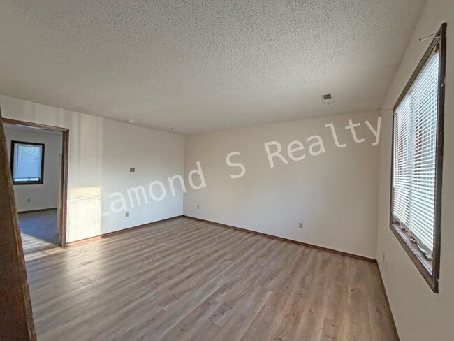 1201 N Main St Unit D