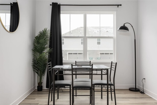 Photo - 17355 Wellburn Dr Unidad ID1373721P