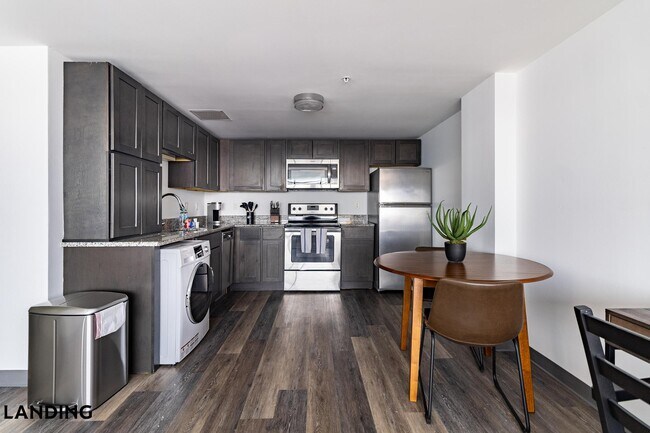 Photo - 50 Morgan St N Unit 1111