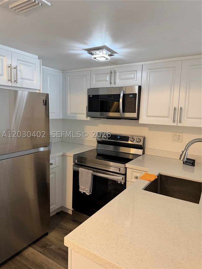 Photo - 675 NW 85th Ct