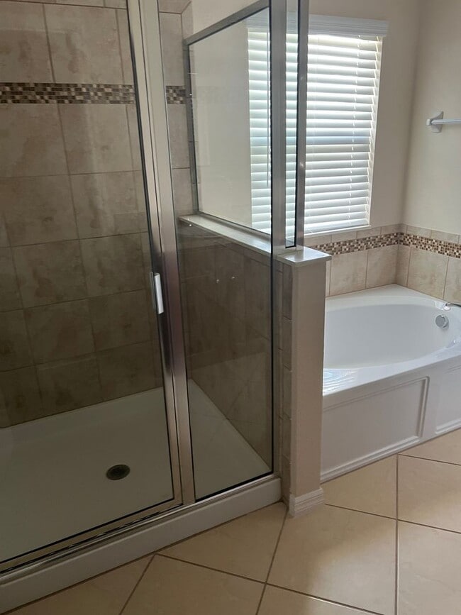 Building Photo - 642 Andalusia Loop