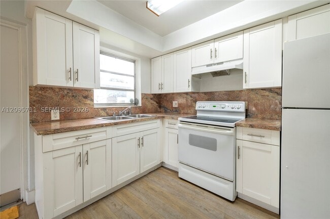 2028 Fillmore St Unit 2