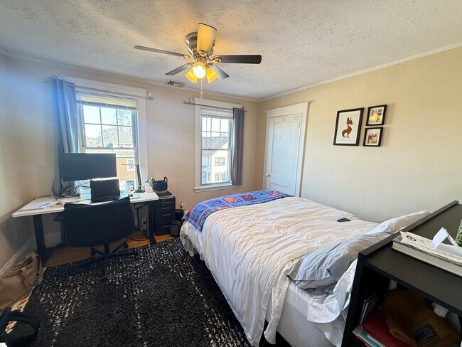 Photo - 5 Mapleton St Unit 2