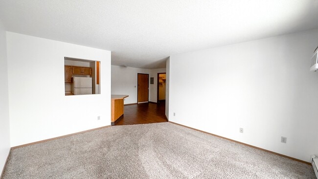 Photo - Pine Pointe Apartments