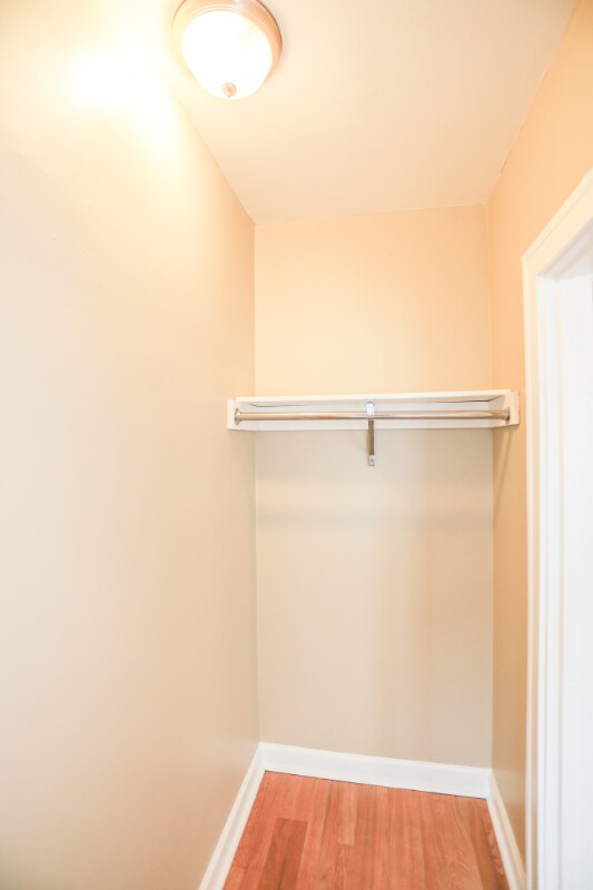 Photo - 922 W Eastwood Ave Unit 4