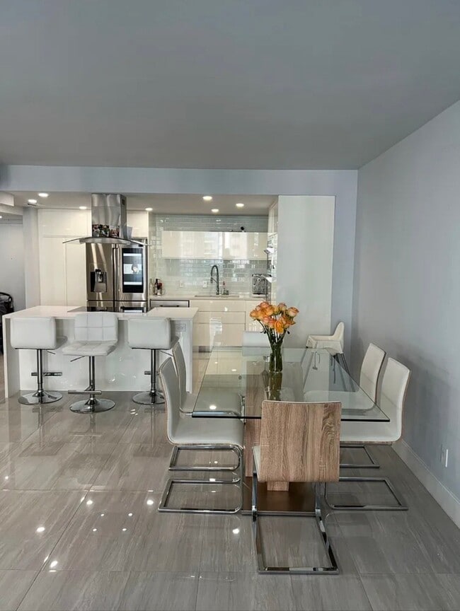 Photo - 19390 Collins Ave Unit 608