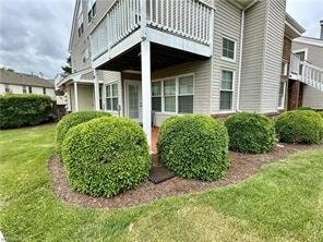 Photo - 4044 Laurel Green Cir