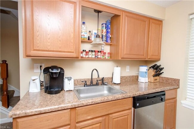 Photo - 63 Lucinda Ct