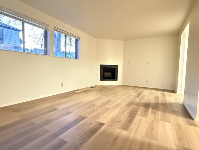 Photo - 2175 S 300 E