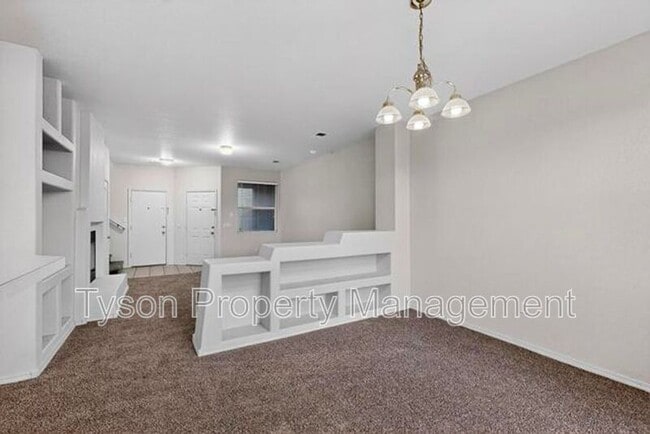 Photo - 6520 Los Pueblos Pl NW