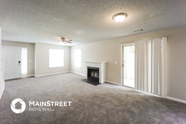 Photo - 6117 Hickory Ln Dr