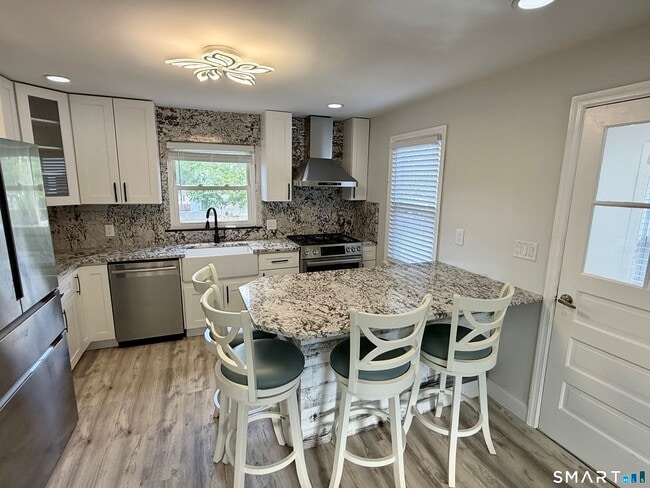Photo - 163 Beechwood Ave