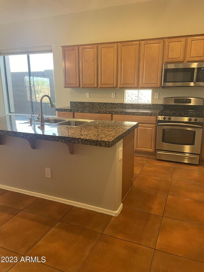 40902 N Congressional Dr House House Rental in New River, AZ