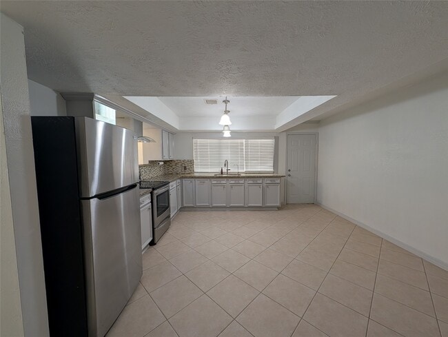 Photo - 5903 Graycliff Dr