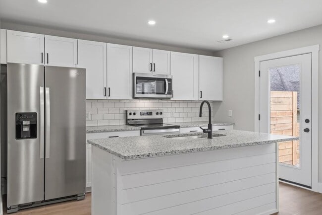 Photo - 126 Shipman Dr