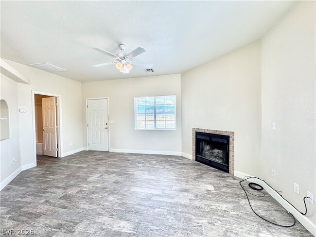 Photo - 1180 Zelzah Ave