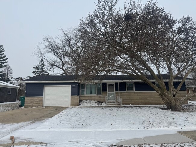 Photo - 2305 Mayfield Ave