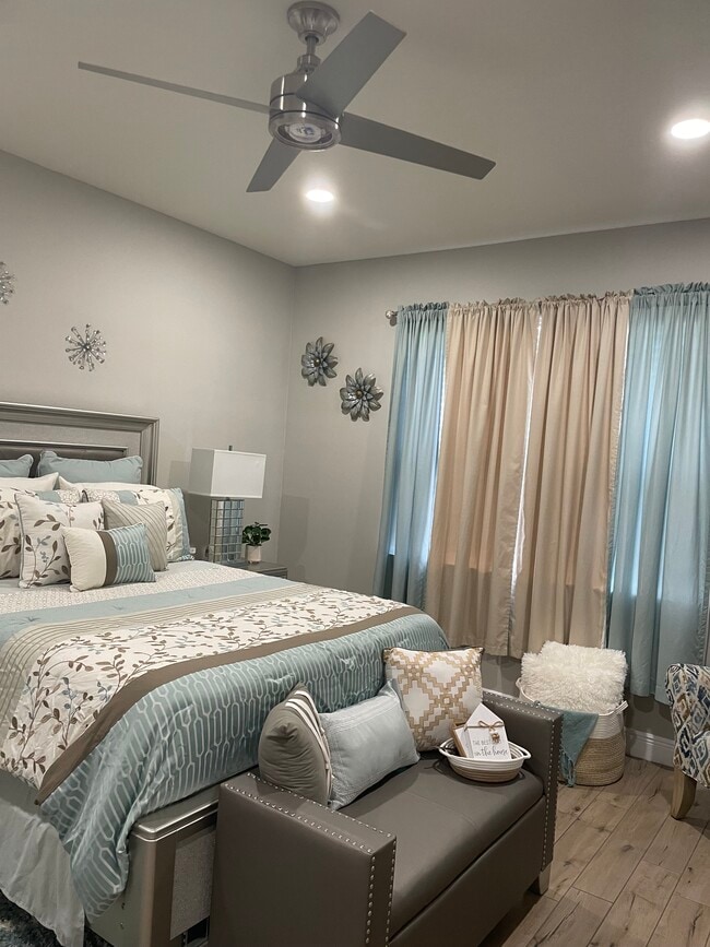 Photo - 8835 Hinsdale Heights Dr