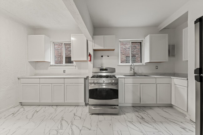 Photo - 17614 Roselawn St Unit Roselawn