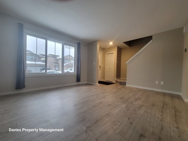 Photo - 315-342 42 Ave NW
