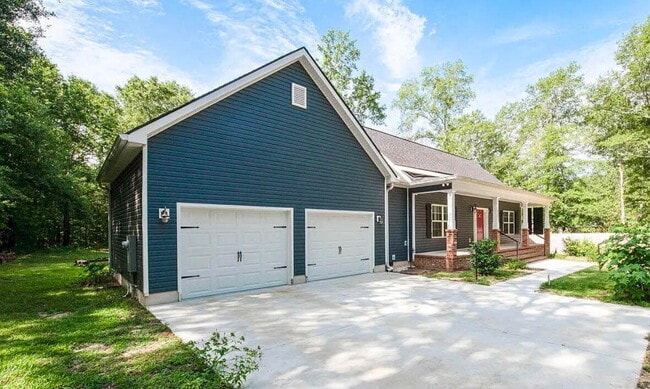 Photo - 525 Ramsey Rd