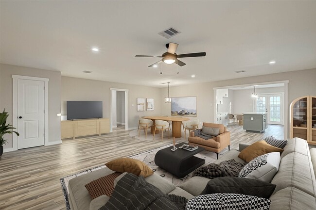 Photo - 2111 Nina Lee Ln
