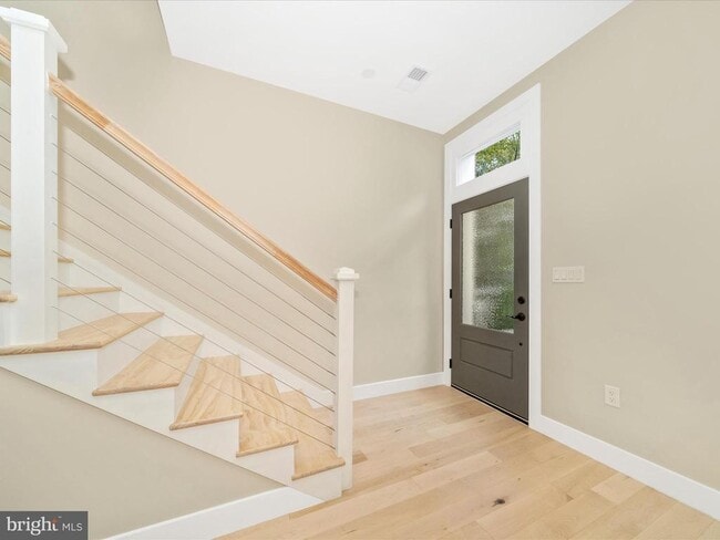 Building Photo - 60 Q St NE Rental