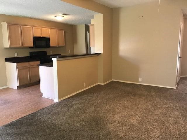 Photo - 220 Pinecrest Dr