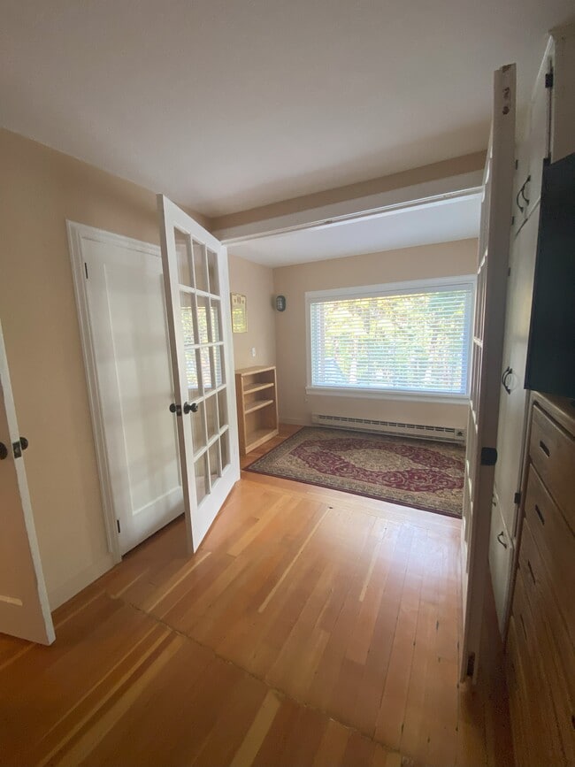 Photo - 12705 S Lakeshore Rd